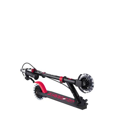 Самокат GLOBBER серії FLOW ELEMENT JUNIOR LIGHTS, чорно-червоний, колеса з підсв. 50кг 3+