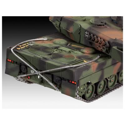 Збірна модель-копія Revell Танк Леопард 2A6/A6M рівень 4 масштаб 1:72