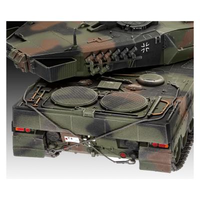 Збірна модель-копія Revell Танк Леопард 2 A6/A6NL  рівень 4 масштаб 1:35